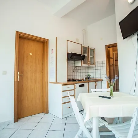 Apartments Pusic Omiš Exterior foto