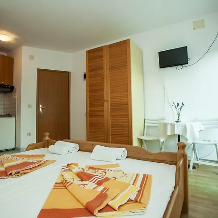 Apartments Pusic Omiš Exterior foto