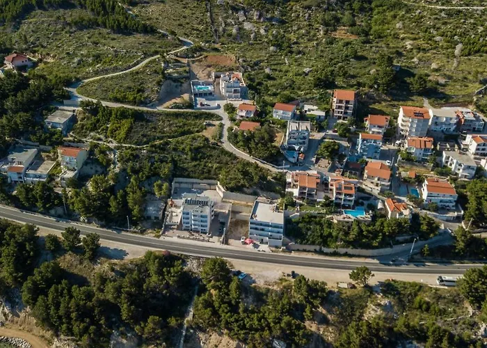 Apartments Pusic